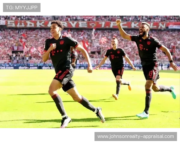 穆西亚拉：欧冠淘汰赛最年轻进球者之一的横空出世